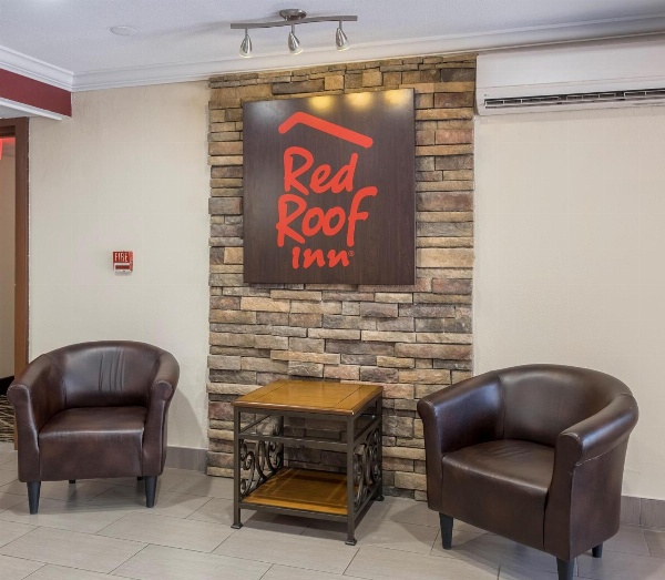 Red Roof Inn Binghamton North image 4